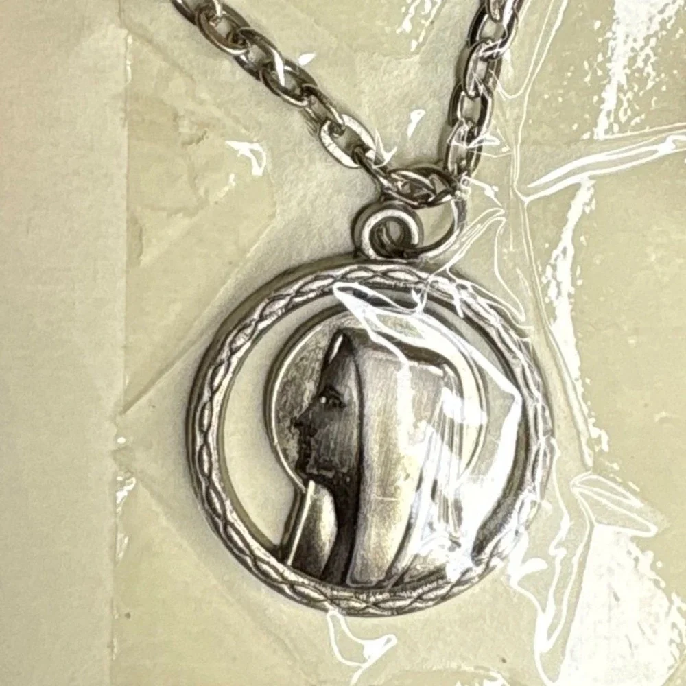 Missionary‎ Oblates of Mary Immaculate Serving the Worlds Poor Necklace Pendant